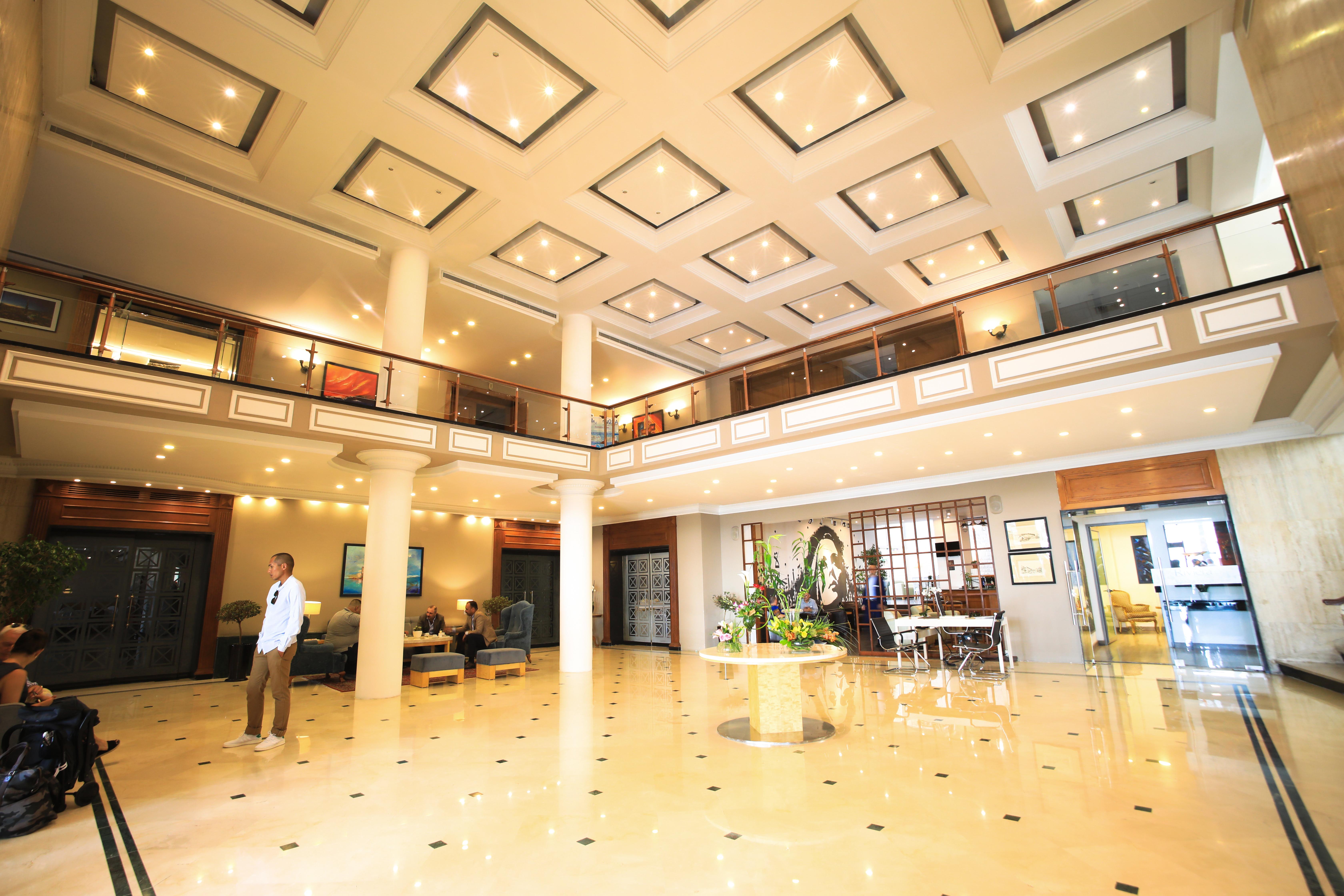 Riviera Hotel And Beach Lounge, Beirut Bagian luar foto